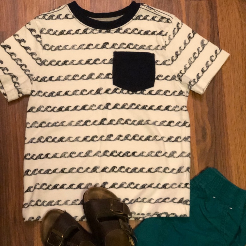 Ocean 🌊 waves printed tee